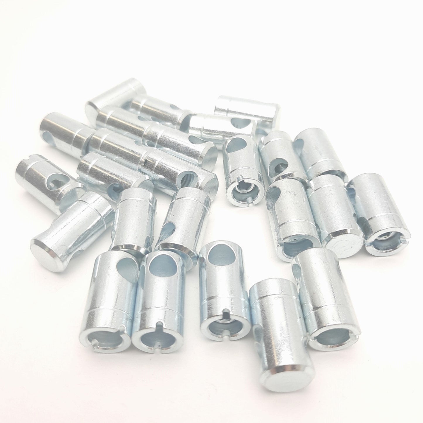 New – Open box Lot of 25 MayTec 2.21.B15.99 Cross Bushing w/ Screw, PG1.5", 25mm Length, ø13mm