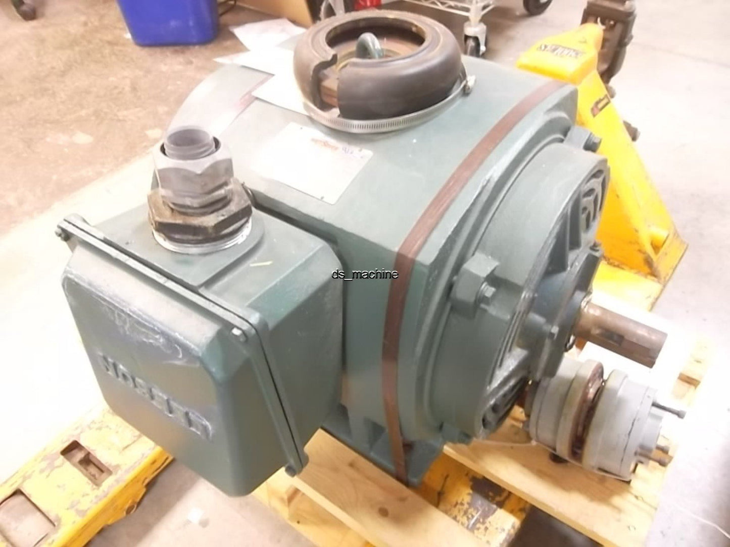 Used Leeson 170151.60 C365T34DB4B 100HP 75kW AC Motor 208-230/460V 260/130A 3565 RPM