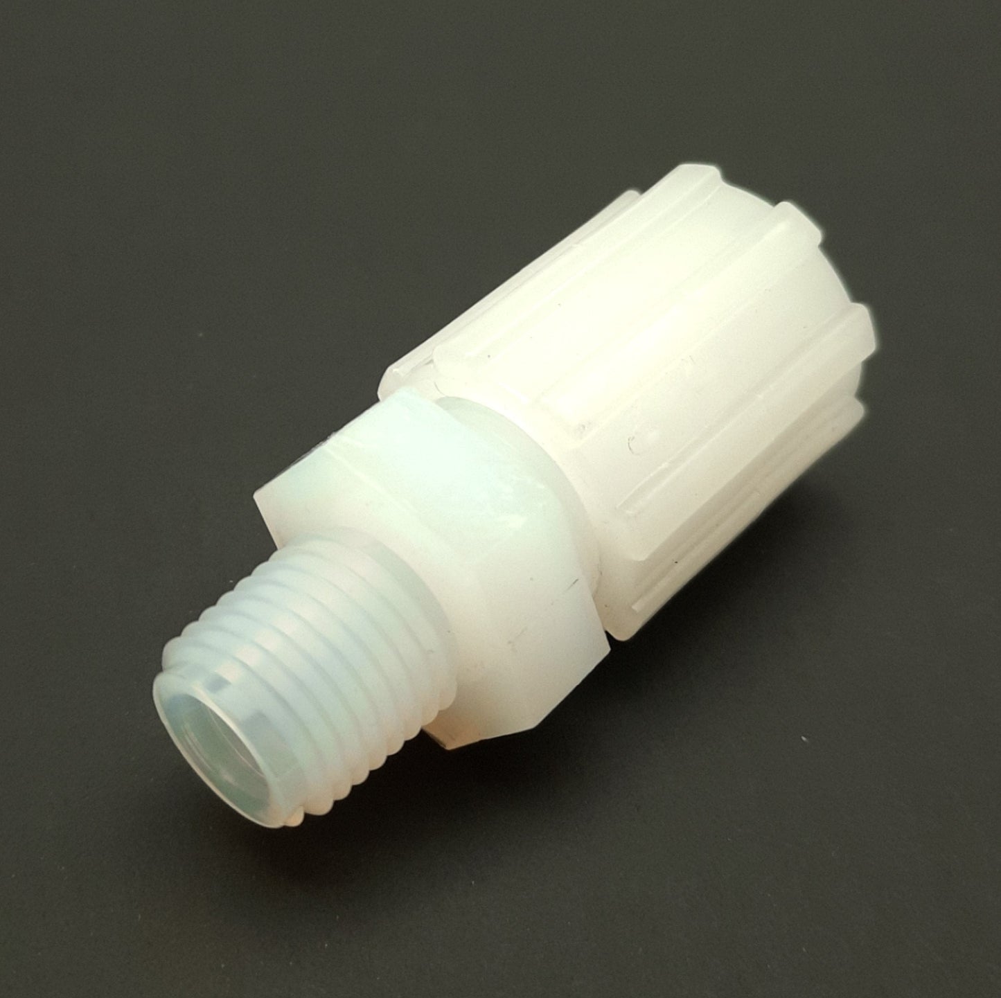 New Lot of 2 Fit-Line Global MC6-4N-1 Pneumatic Connectors, 3/8in Tube To 1/4in NPT