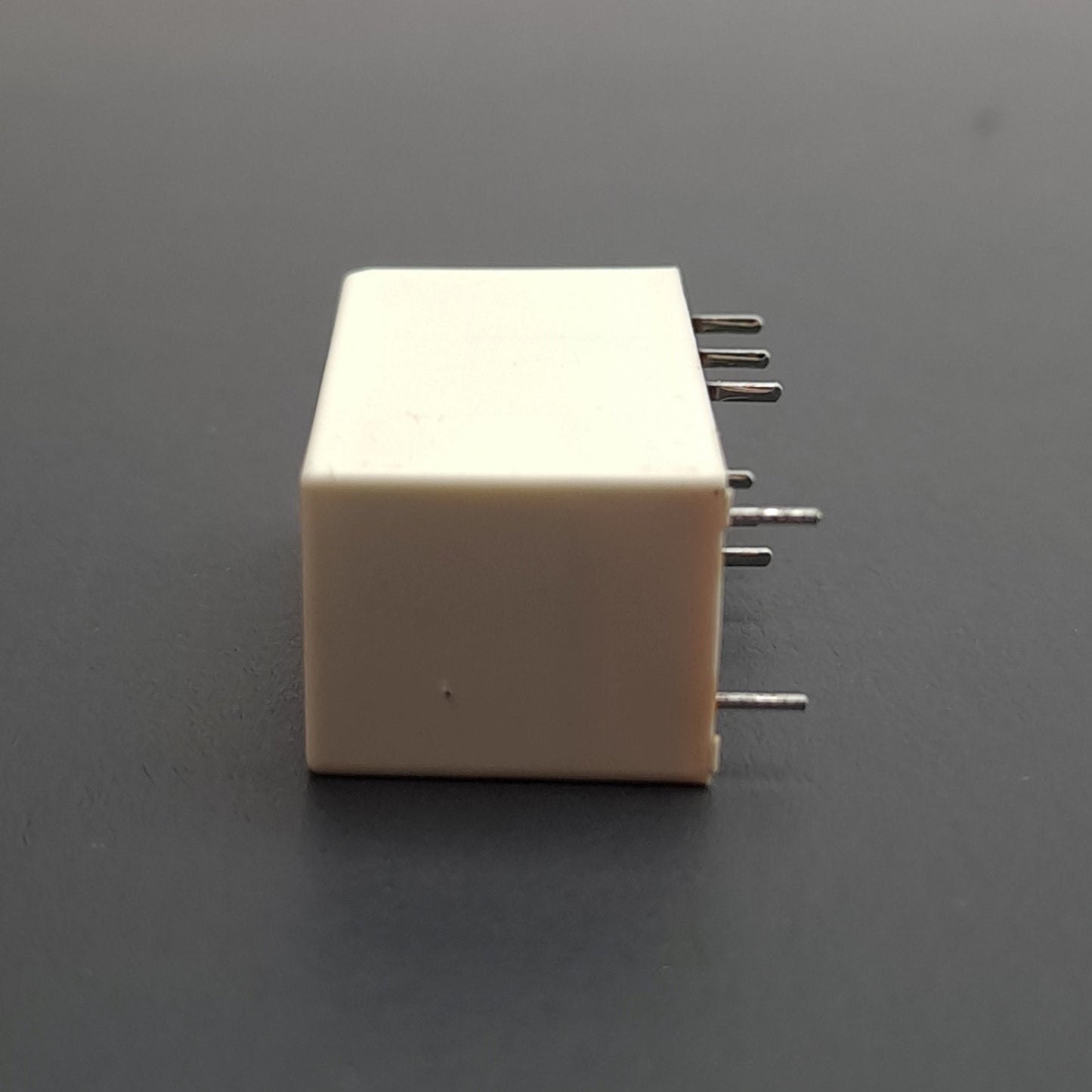 New – Open box Lot of 3 Phoenix Contact REL-MR-120AC/21-21 2961448 Relay, 120VAC Coil, DPDT