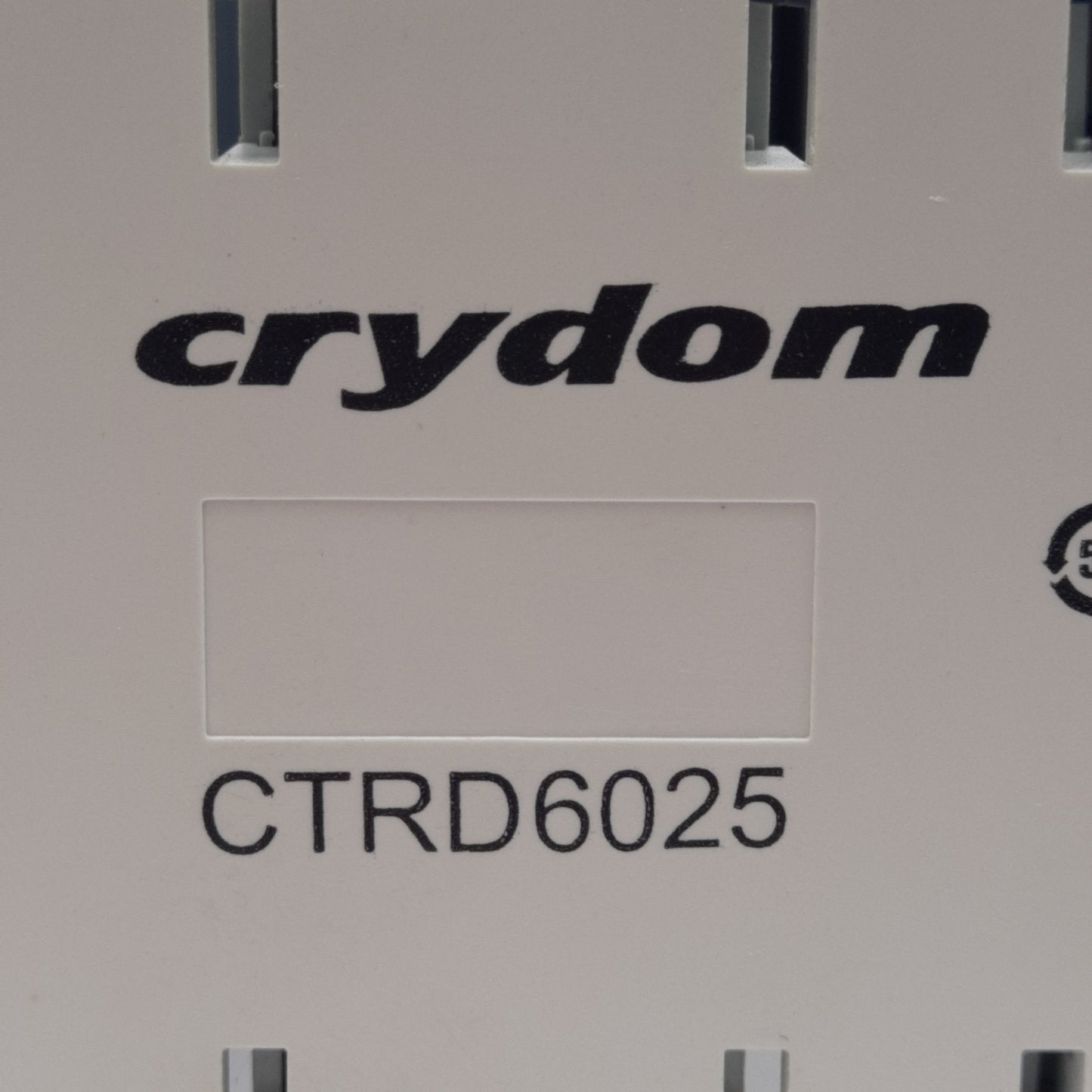 New – Open box Crydom CTRD6025 Solid State Relay, 3PST-NO, 4-32VDC Control, 48-600VAC Line, 25A