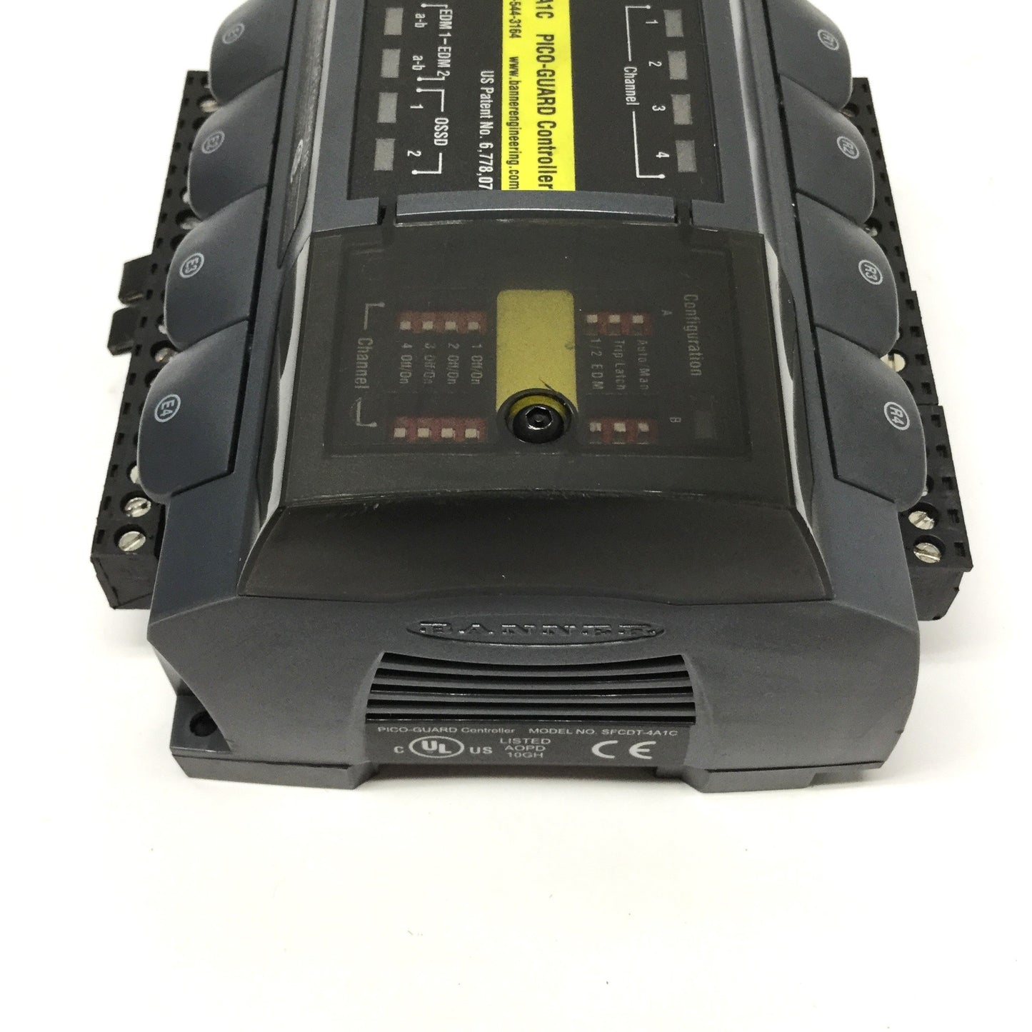 Used Banner SFCDT-4A1C PICO-GUARD Fiber Optic Sensor Safety Controller 4-Channel 24V