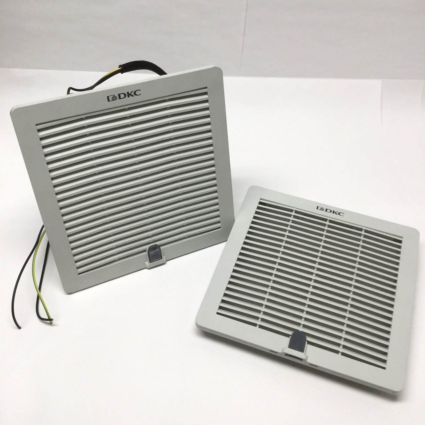 Used DKC R5GV421H Enclosure Filter Fan 230VAC, 270m³/h, 250 x 250mm, w/Exhaust Grille
