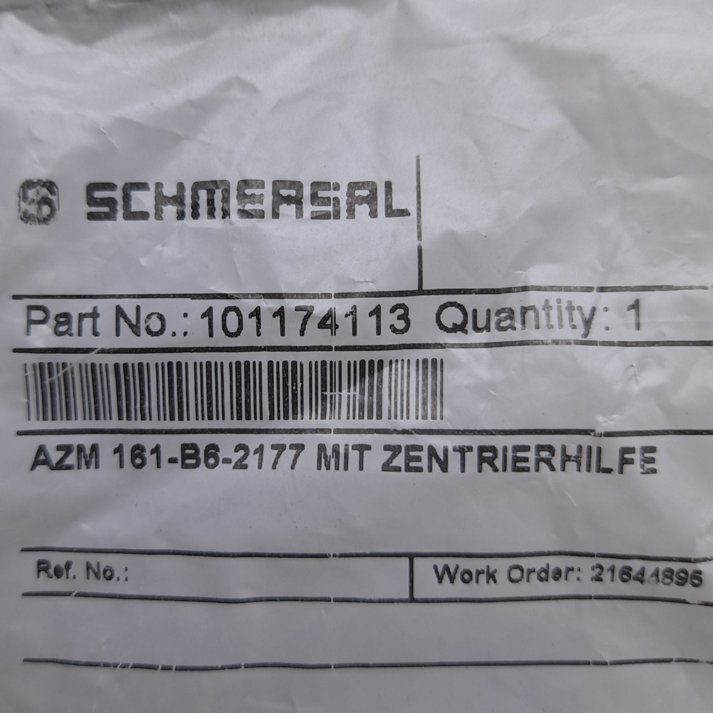 New Schmersal 101174113 AZM161-B6-2177 Actuator Key, W/ Centering Guide, For AZM 161