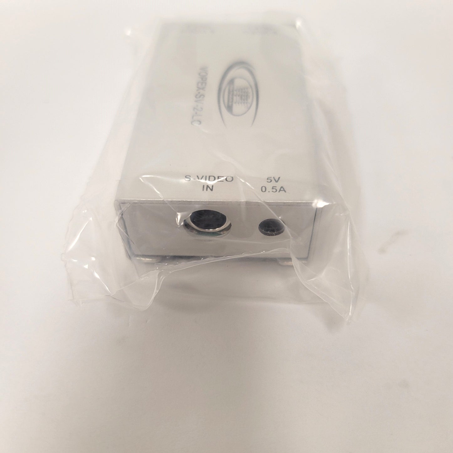 Open box NTI VOPEX-SV-2-LC 2-Port S-Video Splitter, SVGA 800x600, 150MHz, 120VAC
