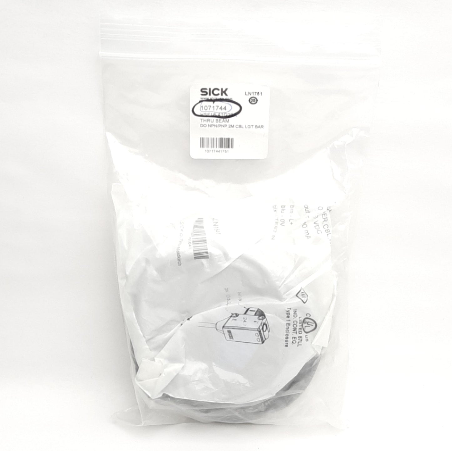 New SICK 1071744 Thrubeam Sensor 10-30VDC, PNP/NPN Digital Output, 20m Range