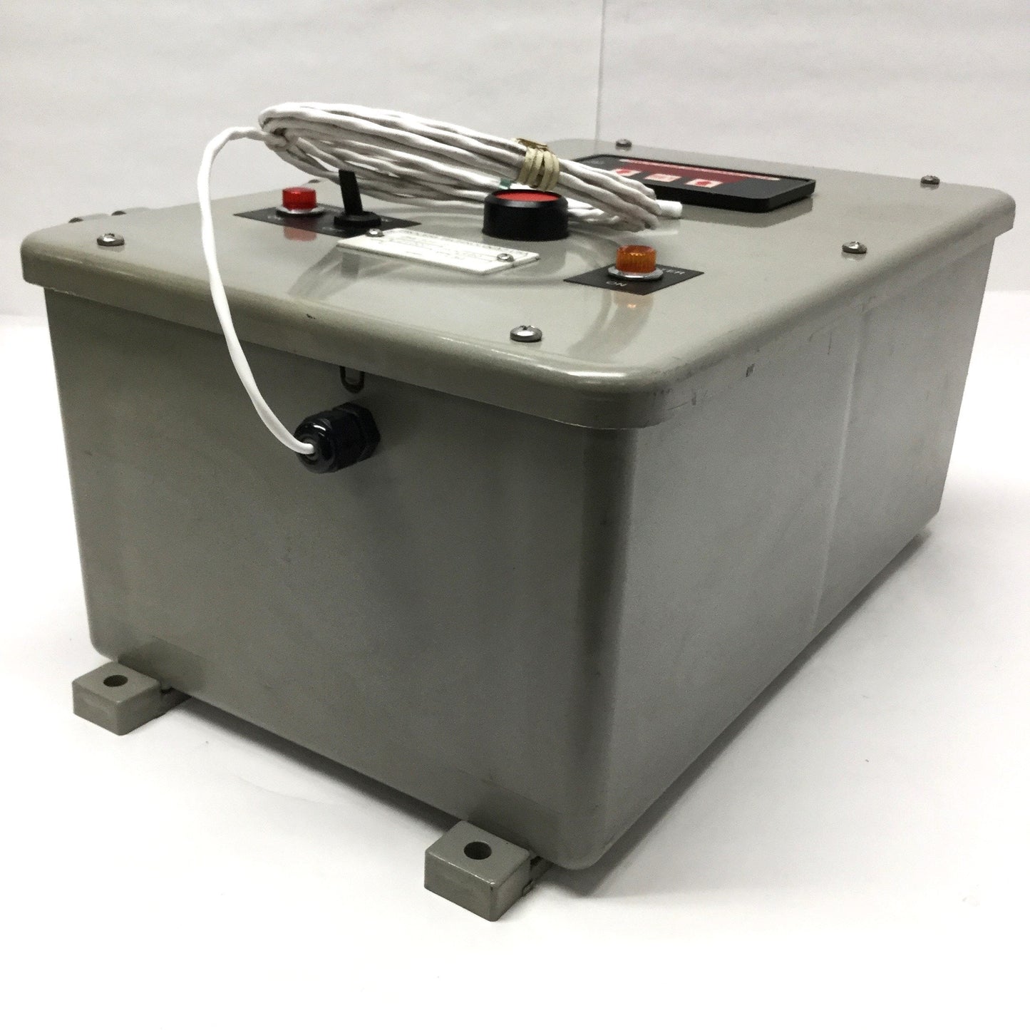 New – Open box Process Technology DME304-PII Temperature Controller, RTD Sensor 24kW 480VAC 30A