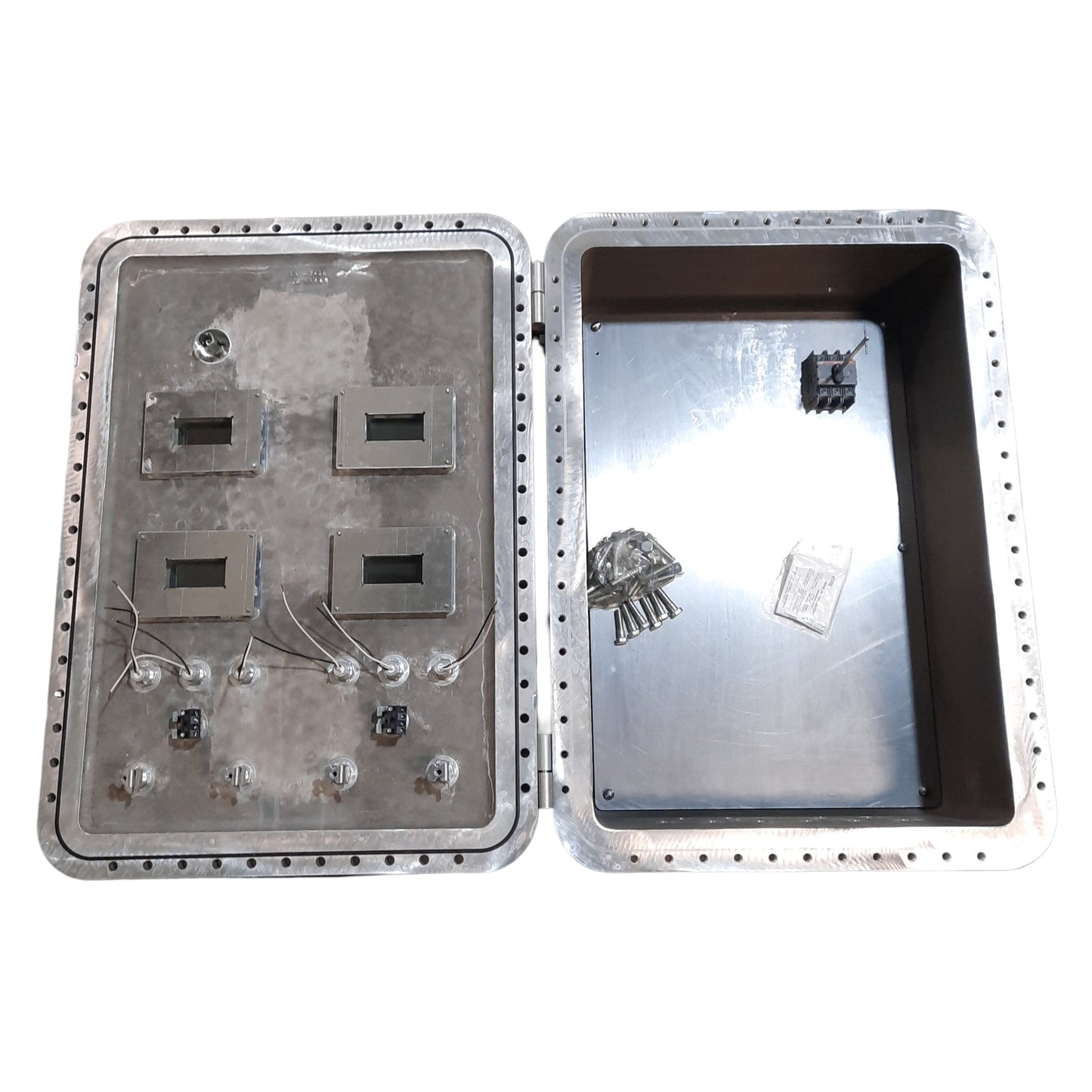 New Killark EXB-243610N34 Quantum Explosion-Proof Enclosure, 24x36x10in Interior