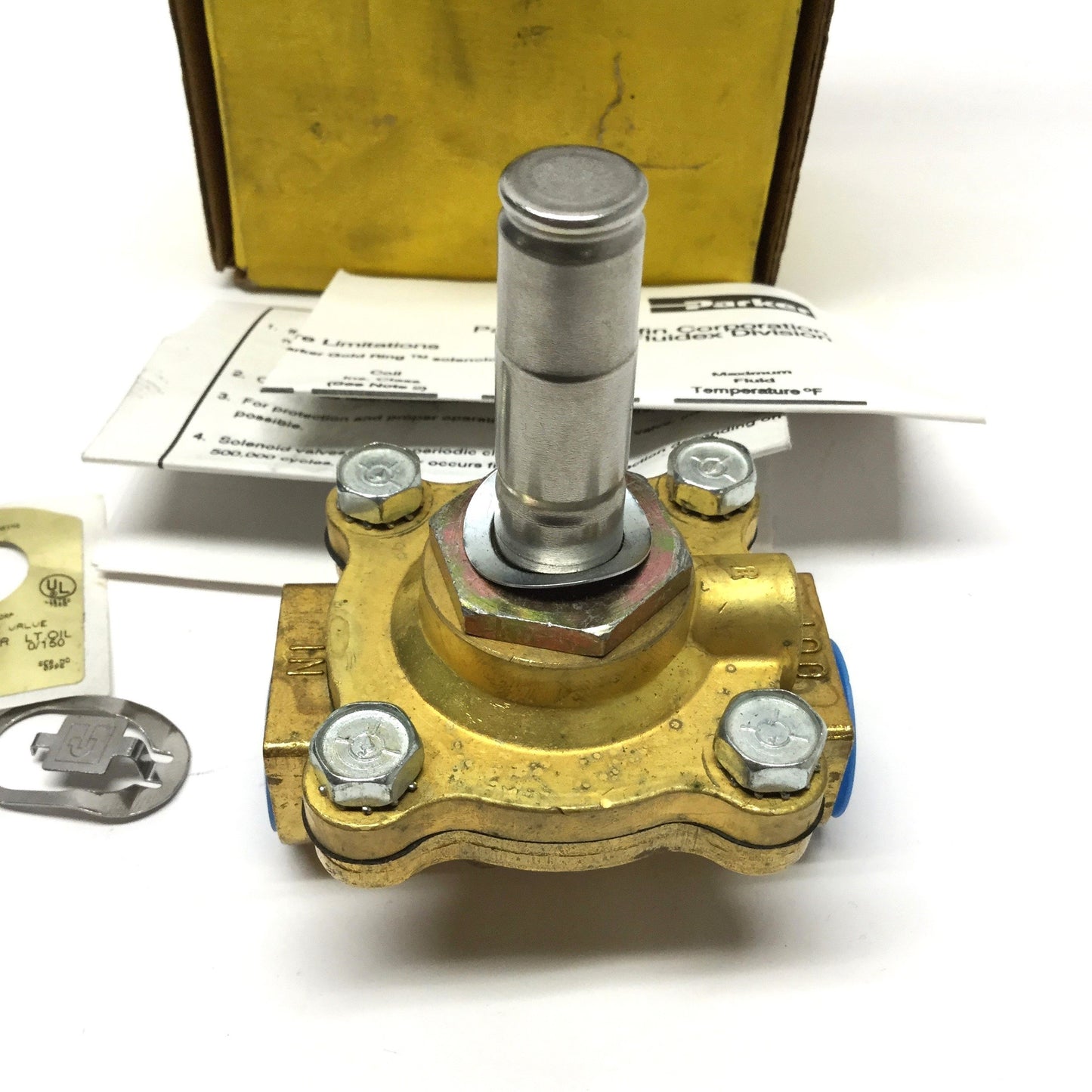 New – Open box Parker 08F23O2140ACF Gold Ring 2-Way Solenoid Valve 150psi Air/Water/Oil No Coil