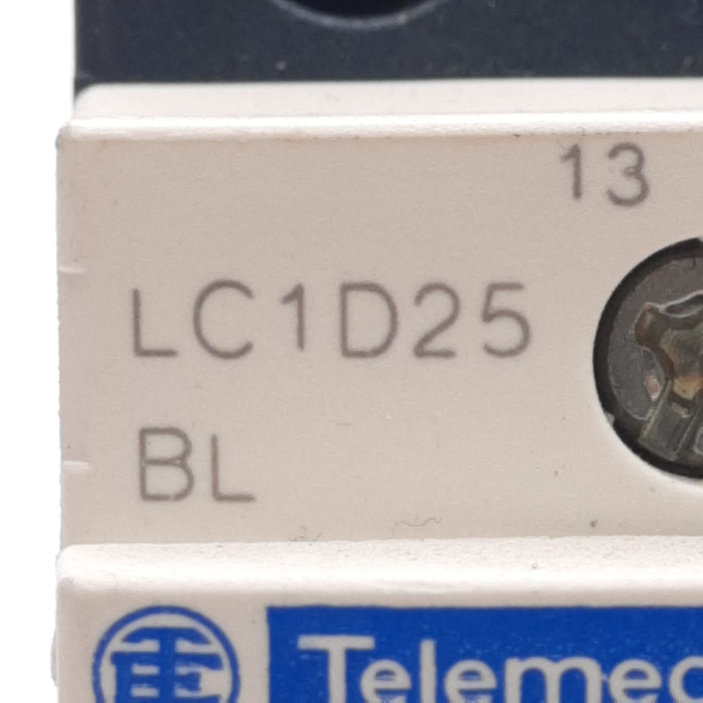 Used Telemecanique LC1D25BL IEC Contactor, 40A 600VAC, 3PST-NO, 24VDC Coil, DIN Rail