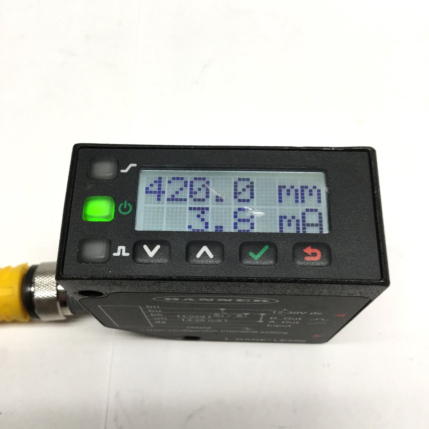 Used Banner LE150IQ L-GAGE Laser Displacement Sensor, 100-400mm Range, 24VDC, 4-20mA