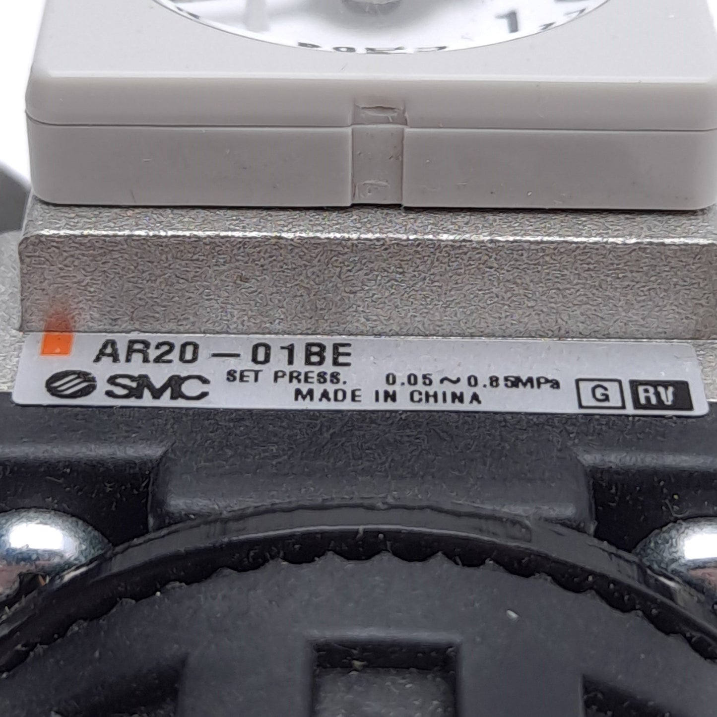 Used SMC AR20-01BE Pressure Regulator, Rc 1/8, 0.05~0.85MPa Set, W/ Bracket & Gauge