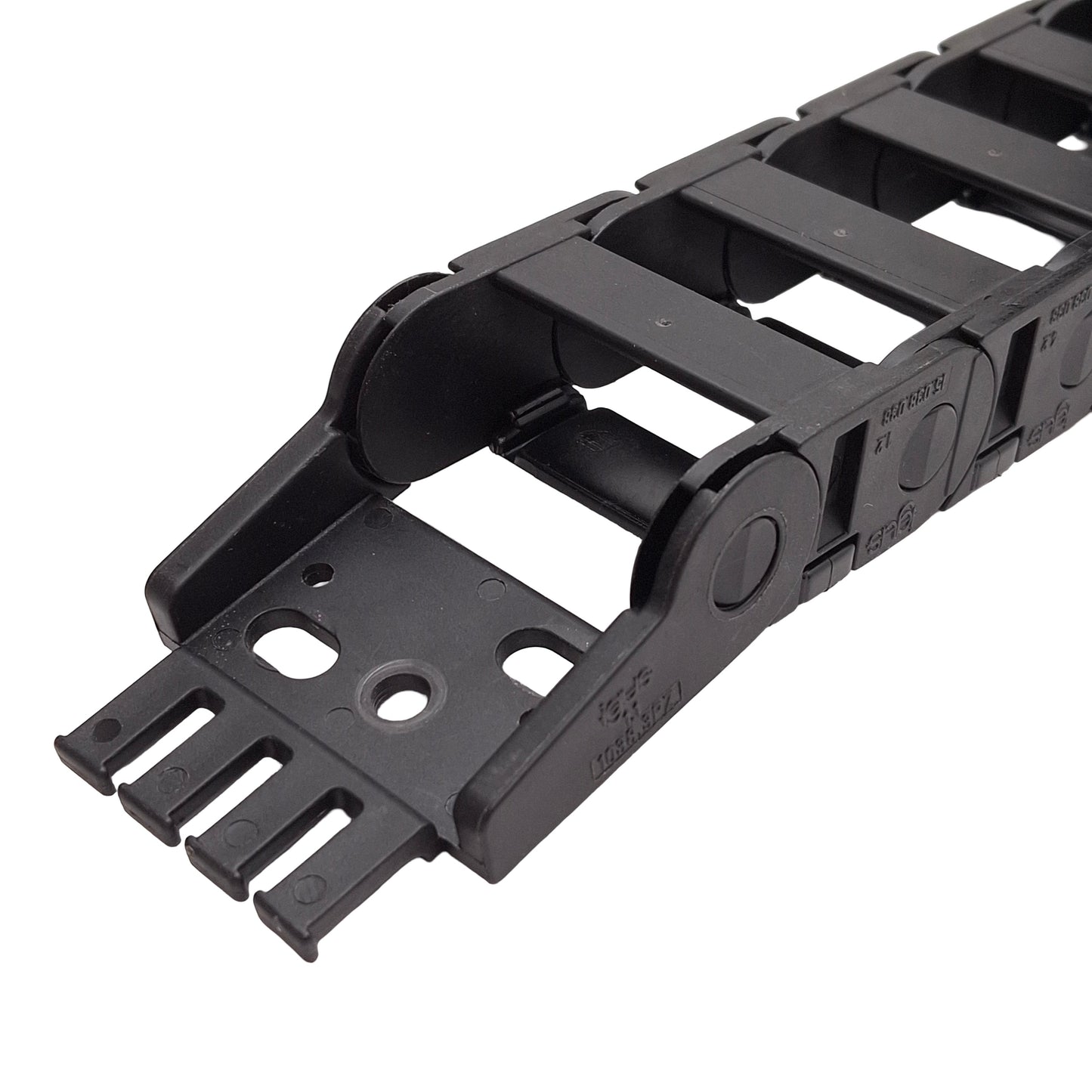 Used Igus 10.038.038 Energy Chain, 38mm Bending Radius, 38x18mm Inner, 4.5ft Long