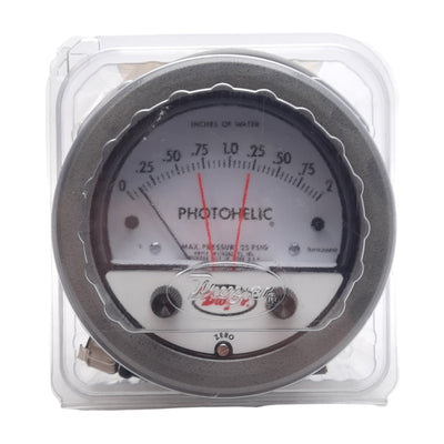 New Dwyer 3002MR Photohelic Pressure Switch/Gauge, 0-2in WC, ø5in OD, NPT1/8, 24VDC
