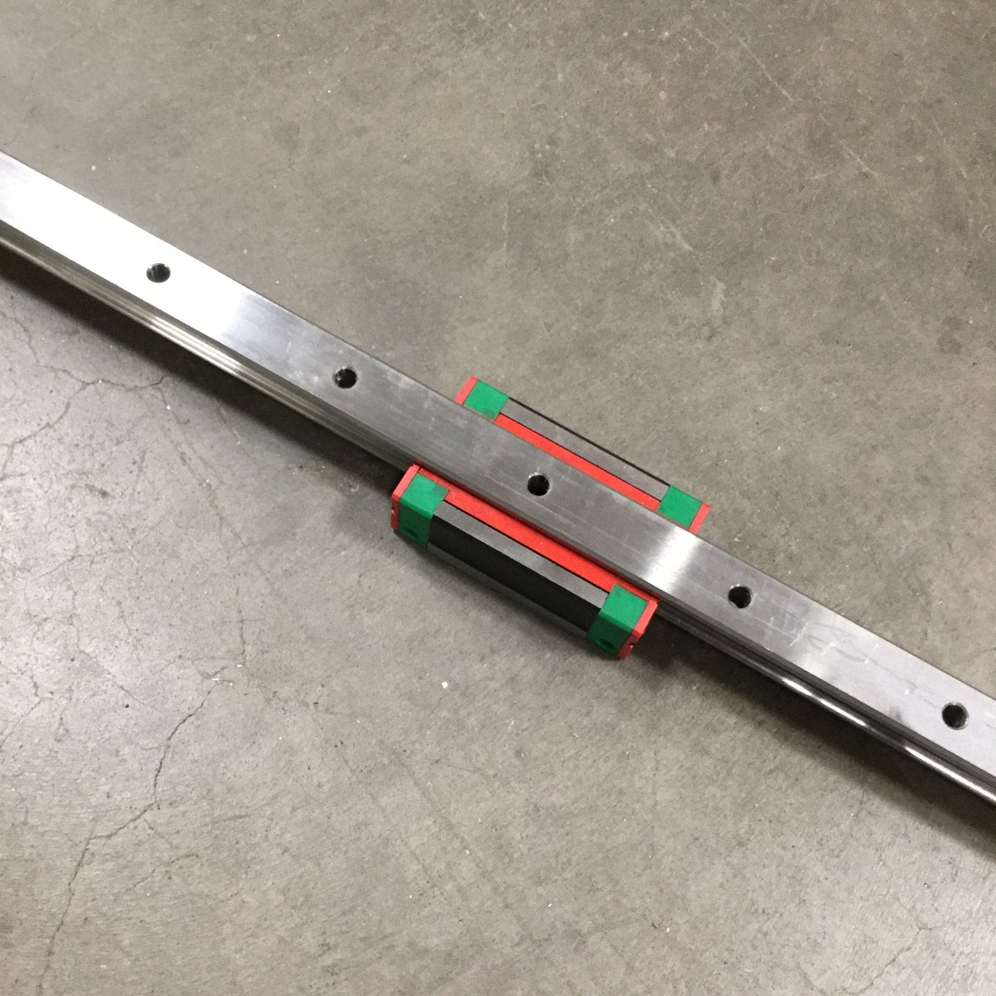 Used Hiwin HGH20CA Ball Bearing Carriage Block Slide on 2285mm Linear Guide Rail