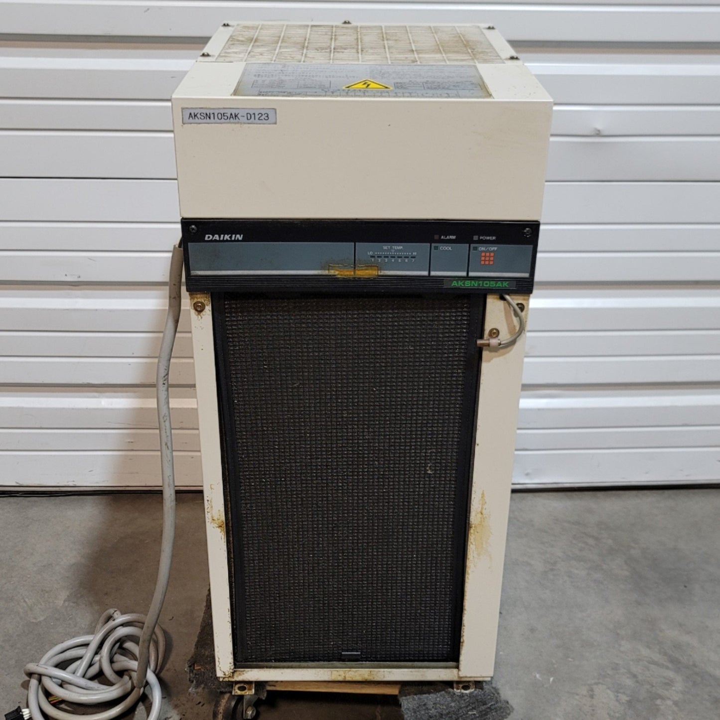Used Daikin AKSN105AK Hydraulic Oil Cooling Unit 1HP, 100l Tank, 220VAC 2.6A, 1"Rc