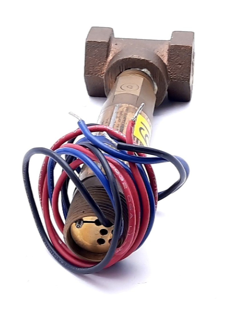 Used Flotect V6EPB-B-S-1-B Flow Switch 1/2" NPT SPDT 125VAC, 250VAC, 30VDC 5A