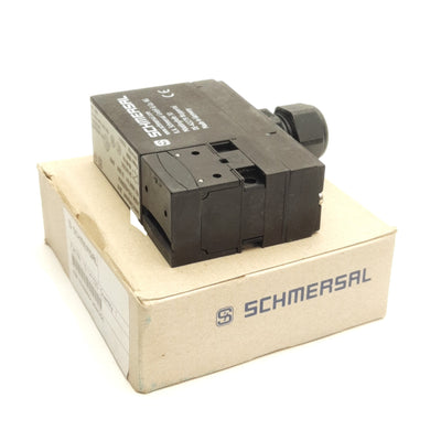 New Schmersal AZM 170-02ZRKA Solenoid Safety Interlock Switch NC Contact, 24VAC/DC