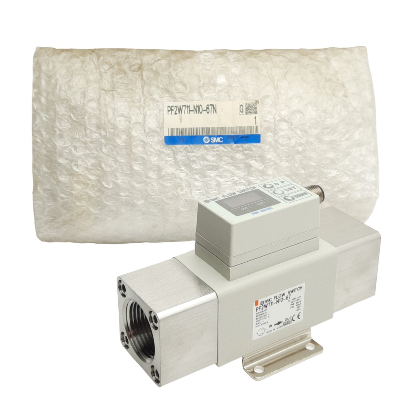 New SMC PF2W711-N10-67N Digital Flow Switch For Water, 10-100L/Min, 2-PNP, 1in NPT