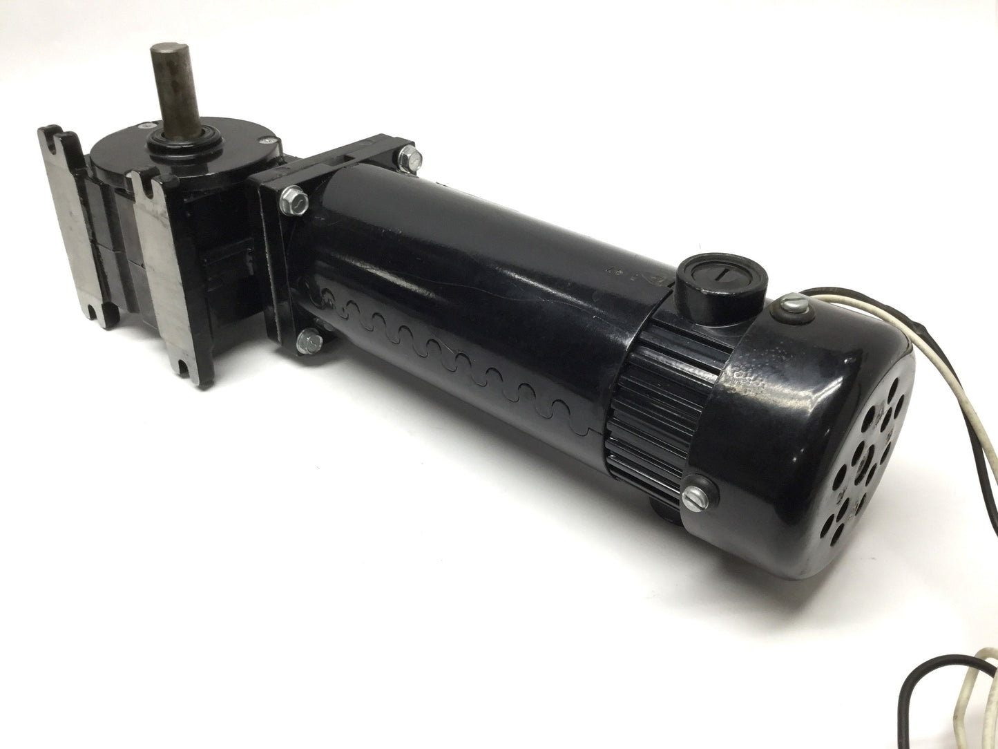 Used Bison 507-02-207L DC Gearmotor 90VDC, 10:1, 180RPM, 1/4HP, 55in-lbs, 5/8" Shaft