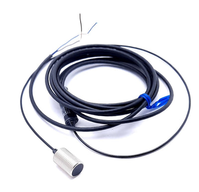 New Omron E2EC-X4D1 Proximity Sensors N.O, 4mm, M12, 10-30VDC, 12-24VDC