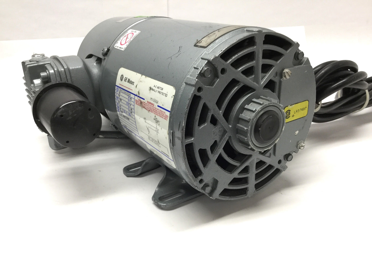 Used Gast 1VBF-26-M100X M100GX Oilless Piston Vacuum Pump 3.2CFM, 1/6HP, 115VAC Motor