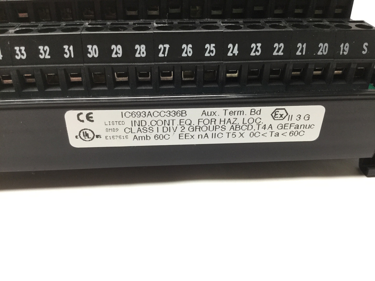 Used GE Fanuc IC693ACC336B PLC Auxiliary Terminal Board 1-Axis For DSM Motion Mate