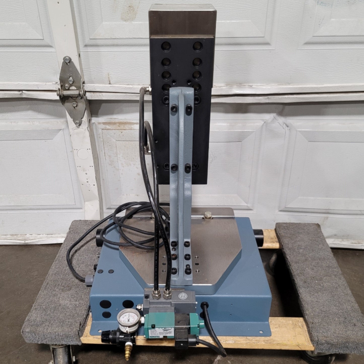 Used Janesville Tool & MFG A-3151 3/4 Ton Adjustable Precision Pneumatic Press