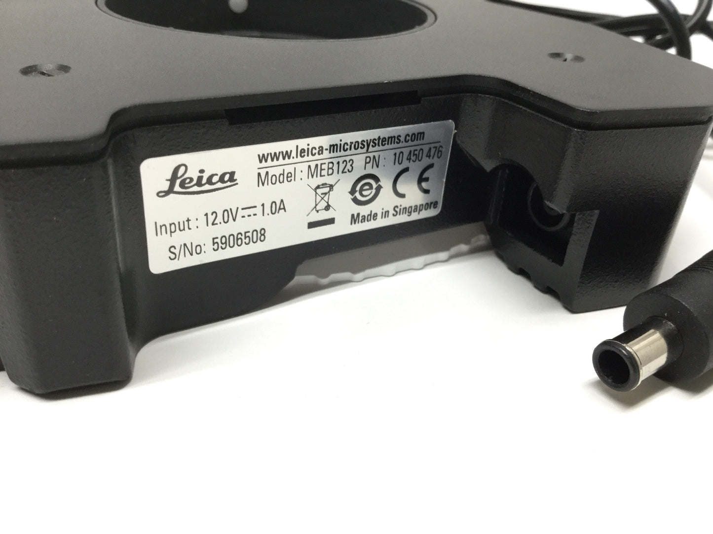 Used Leica MEB123 10450476 Stereo Microscope LED Ringlight Illuminator 5600K 12VDC