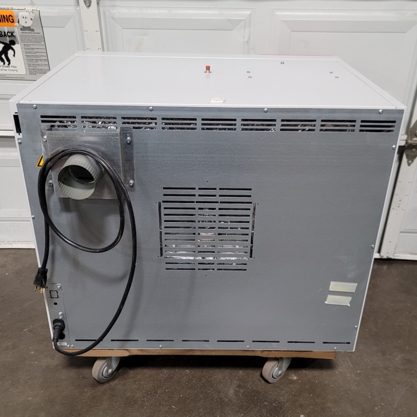 Used Binder FD-115-UL Forced Convection Drying/Heating Oven Amb To 300°C 120VAC 12.5A