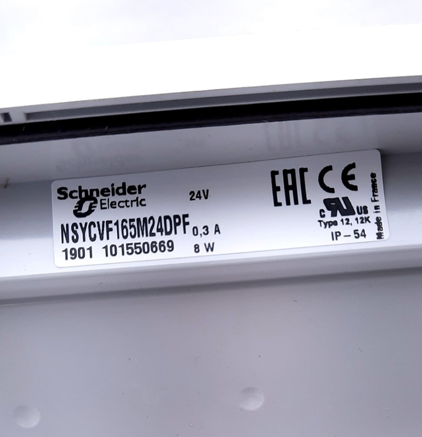 New Schneider Electric NSYCVF165M24DPF FilterFan 24VDC, 0.3A, 8W, 188m3/h