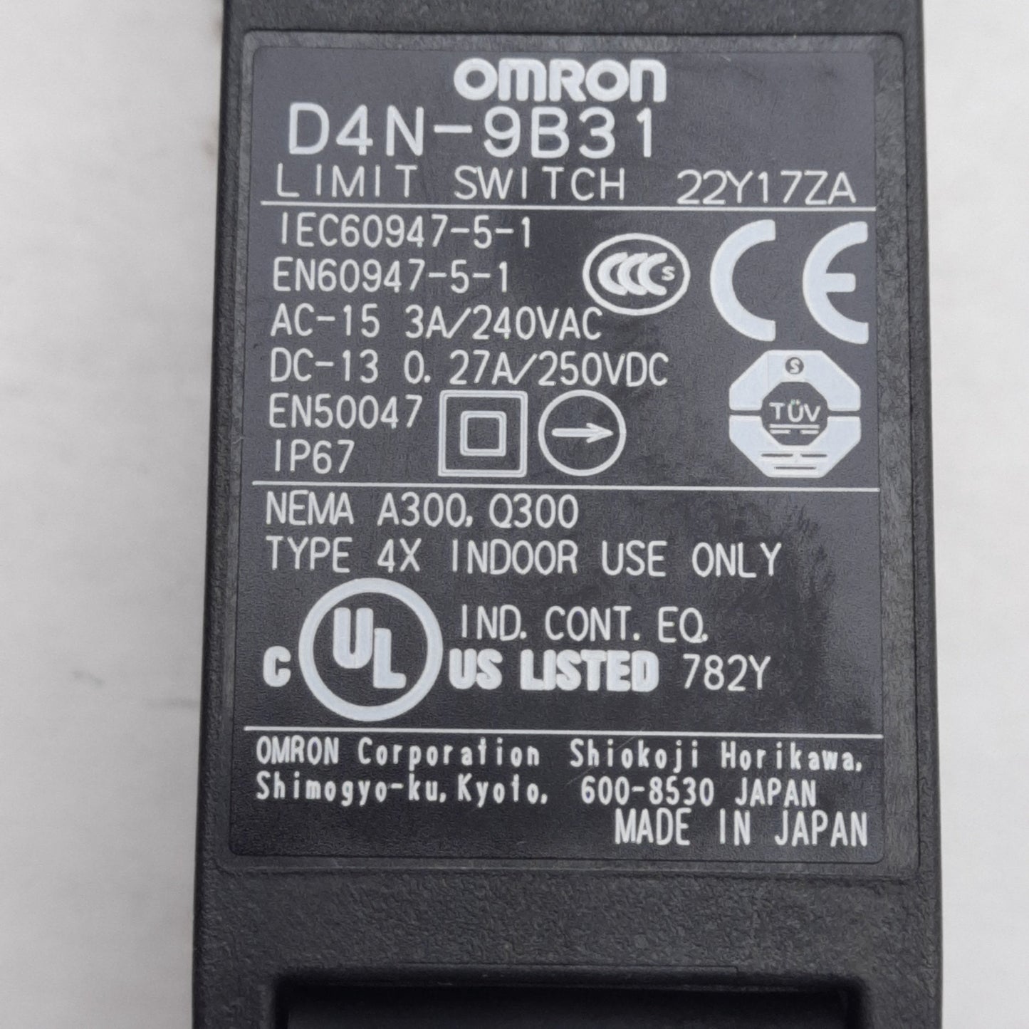 New SMC VP542-5DZ1-03N-M-X536 Pressure Release Valve, NPT3/8, M12 4-Pin, 24VDC Coil