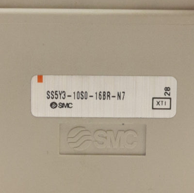 New SMC SS5Y3-10S0-16BR-N7 Pneumatic Manifold 16 Stations, 1/4in One Touch, No Input
