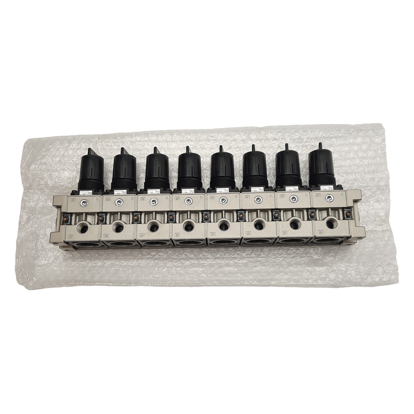 New SMC NARM2500-08B-N02 Regulator Manifold, 8-Station, 0.05-0.85MPa Set, NPT 1/4in