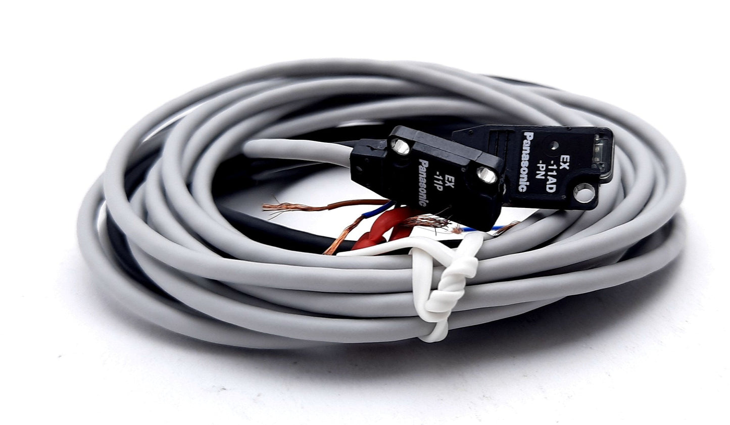 New Panasonic EX-11A-PN Through-Beam Photoelectric Sensor 150mm PNP 12-24VDC 500µs