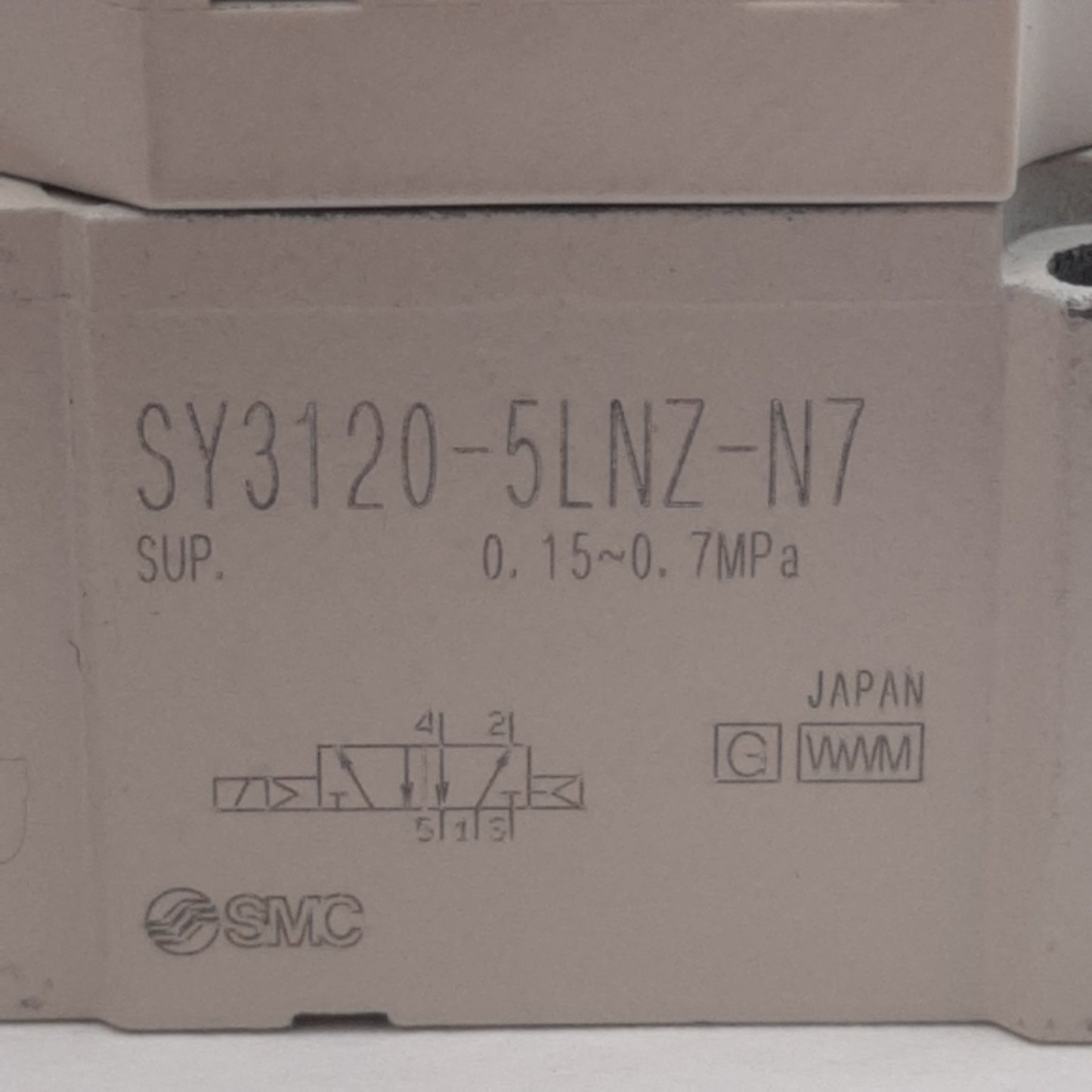 New – Open box SMC SY3120-5LNZ-N7 Solenoid Valve 2-Position Single ø1/4in One-Touch 24VDC Coil