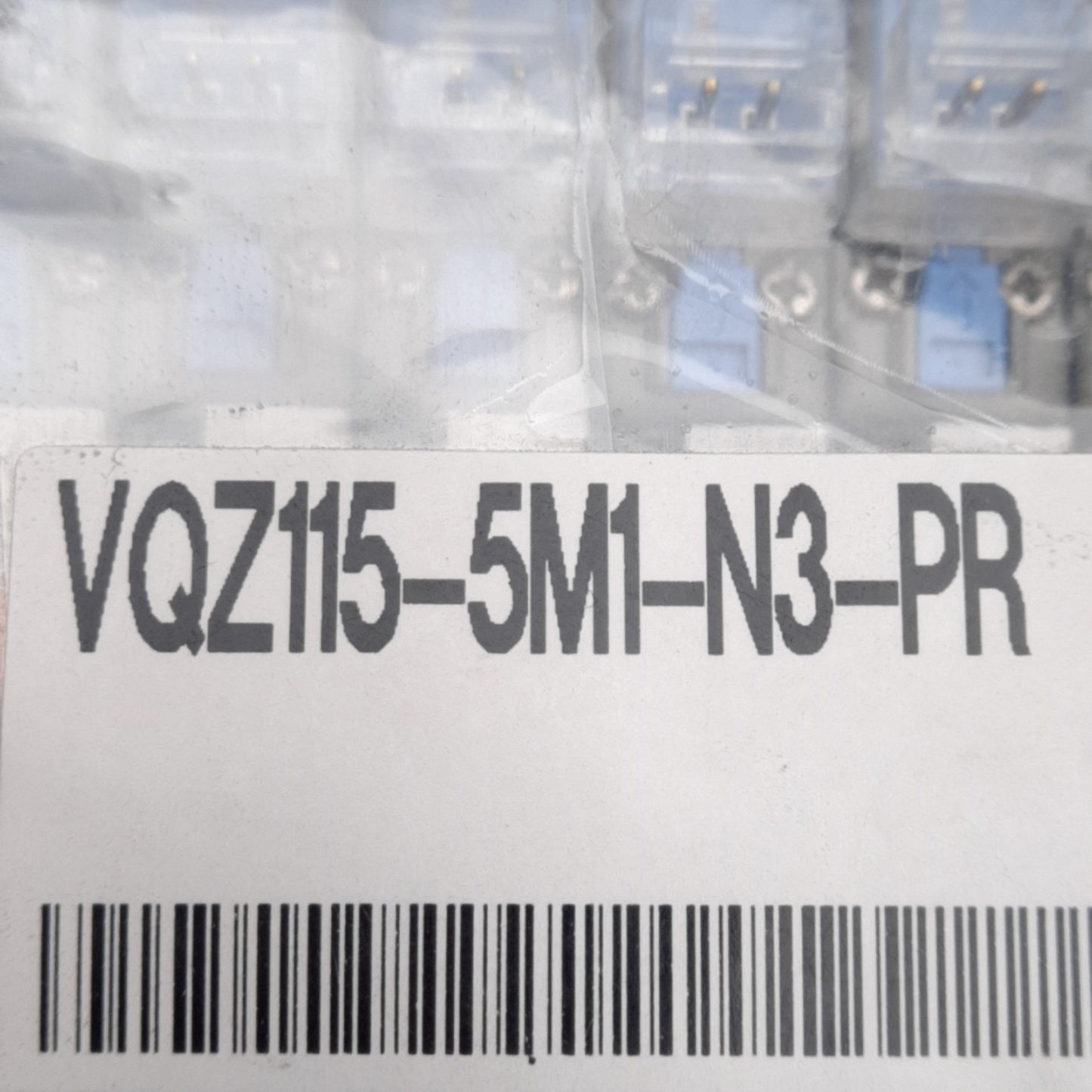 New SMC VQZ115R-5M1-N3-PR Solenoid Valve, 0.15-0.7MPa, ø5/32in One-Touch, 24VDC Coil