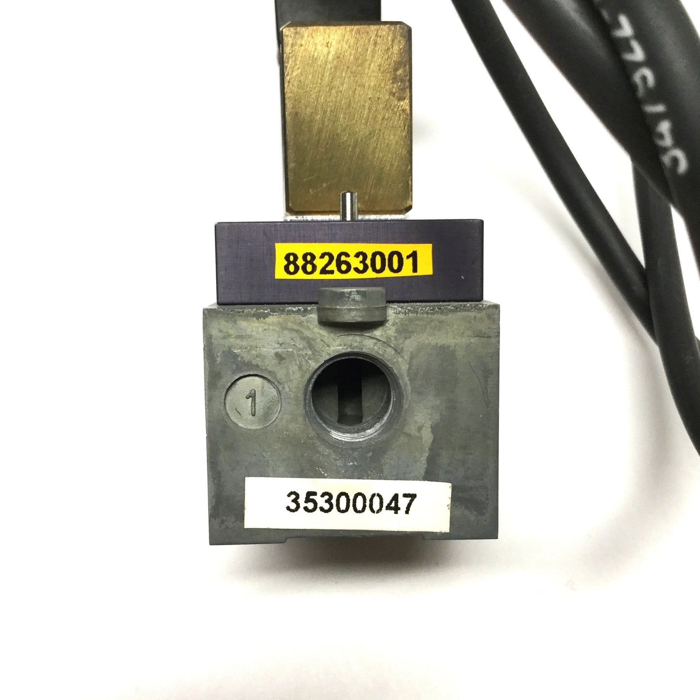 Used AirCom PV202-008V Proportional Flow Solenoid Valve, 2-Way NC, 12VDC, G1/8, 10bar