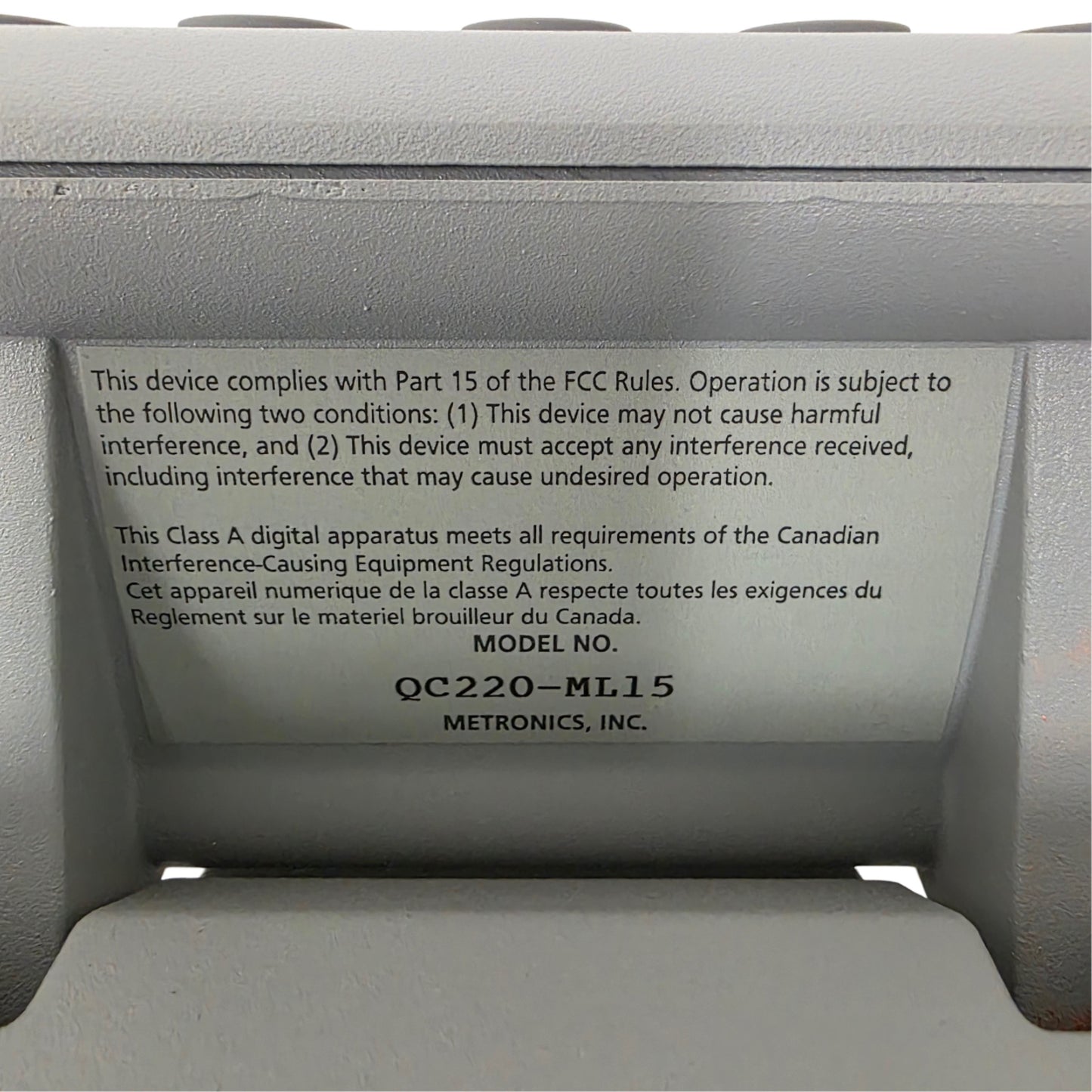 Used Mitutoyo 302-919A PJ-3000 Vertical Profile Projector With QC-200, 10, 20, 50X