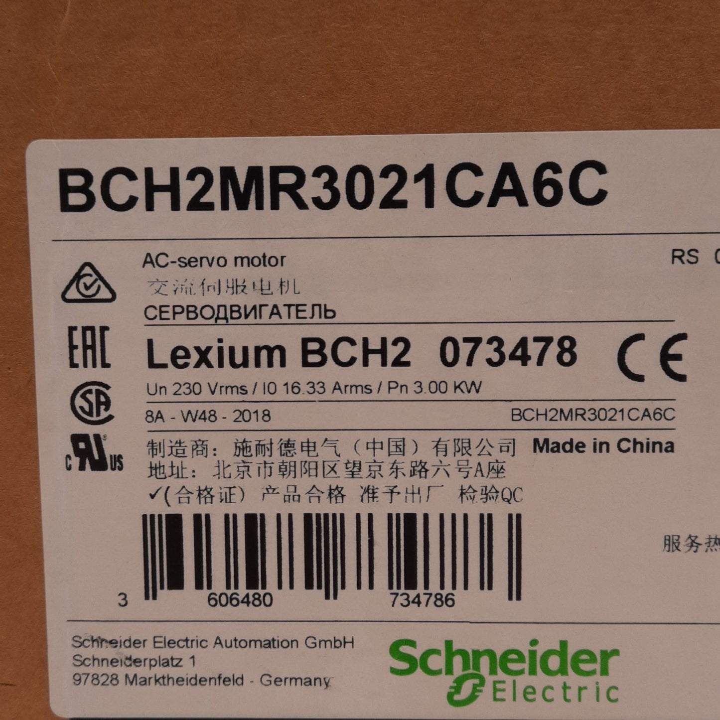 New Schneider Electric BCH2MR3021CA6C Servo Motor 3Ø 230VAC 16.33A 3kW 180mm Flange