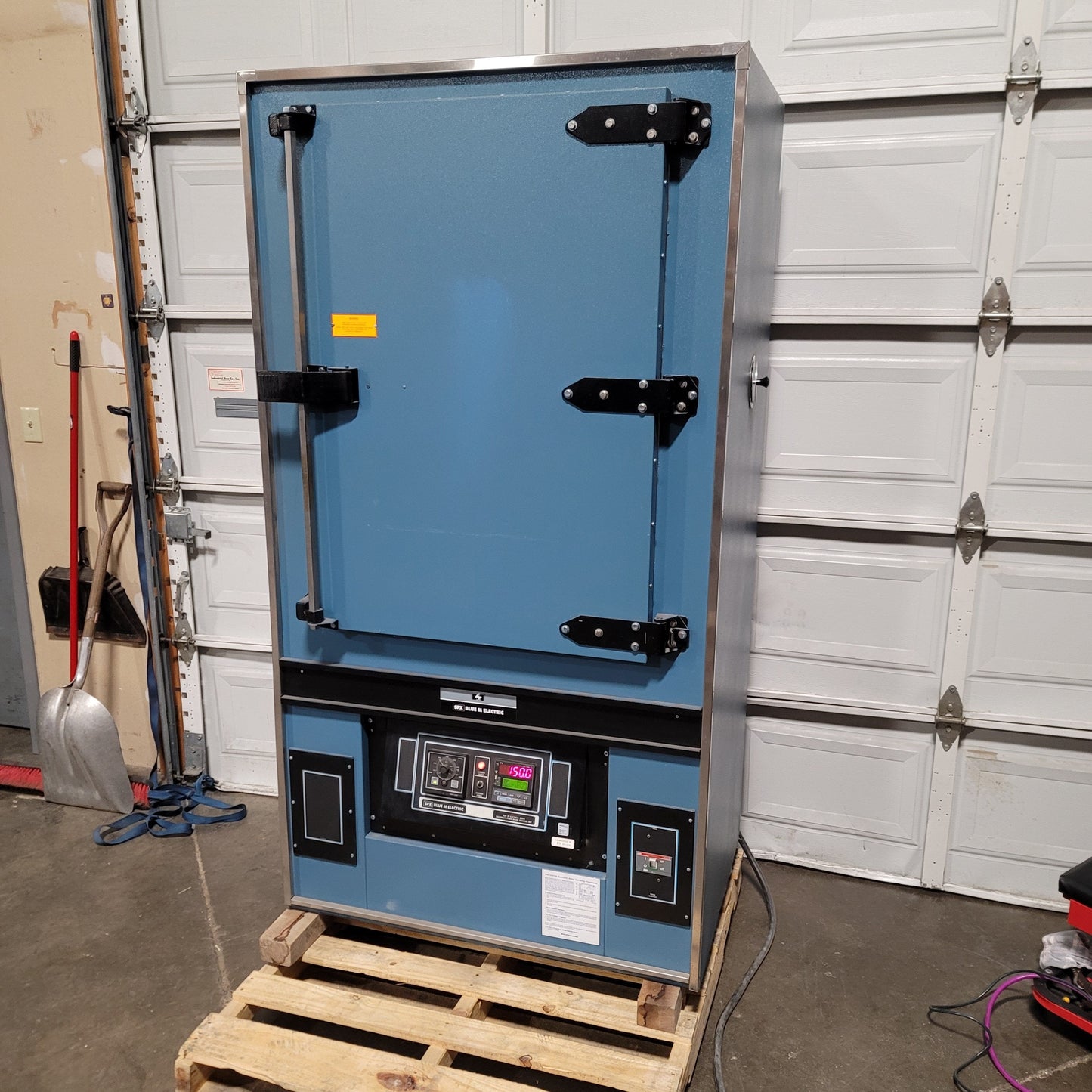 Used SPX Blue M DC-336-F-MP550 Mechanical Convection Oven 11CuFt 350°C 208VAC 3PH 40A