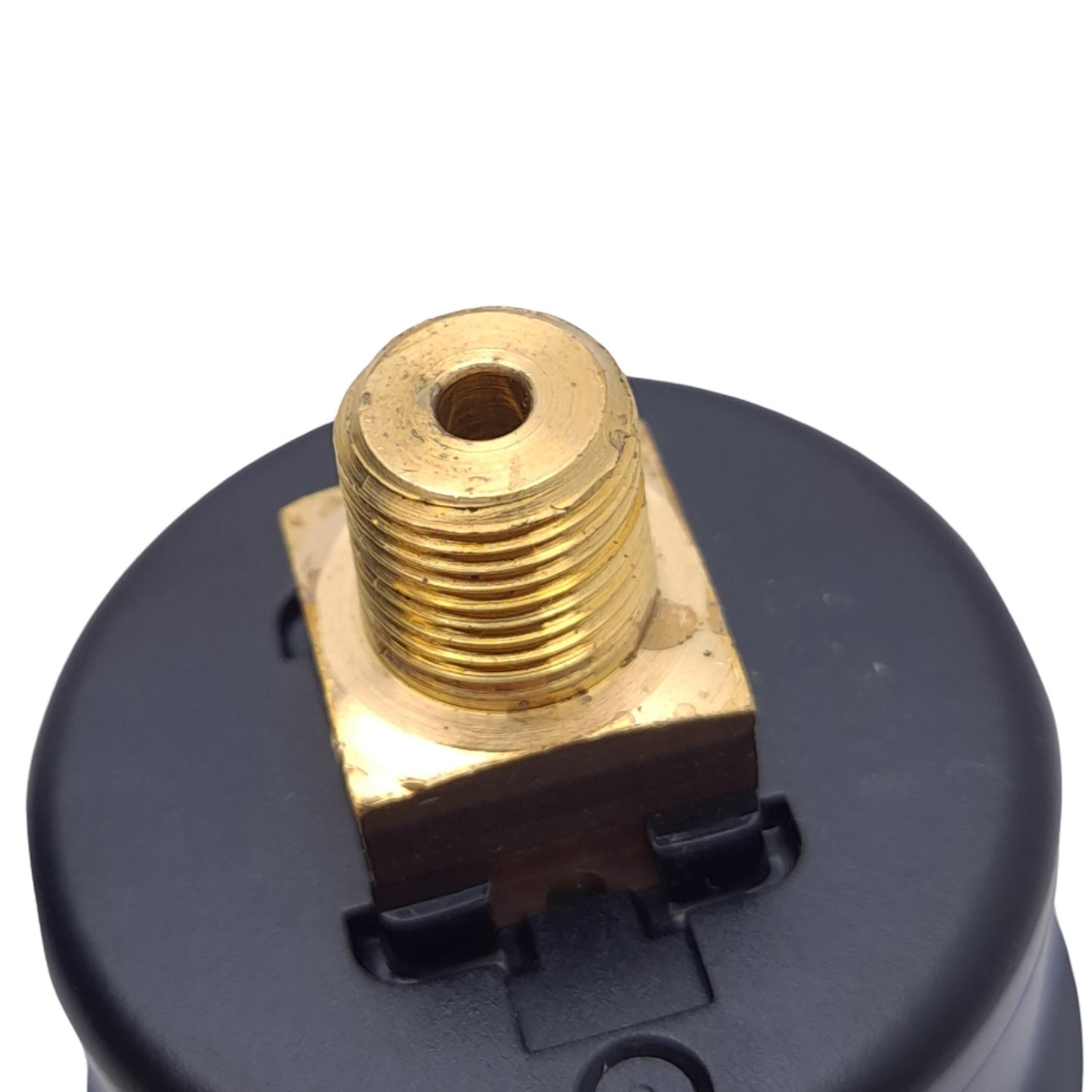 New NOSHOK 15-110-300-PSI/KPA Pressure Gauge, 300psi/kPa, 1/8in NPT, ø1.5in