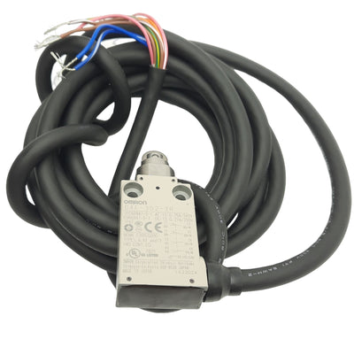 New OMRON D4F-302-3R Safety Limit Switch, Roller Plunger, 2NC/2NO, 15A, 120VAC, 3m