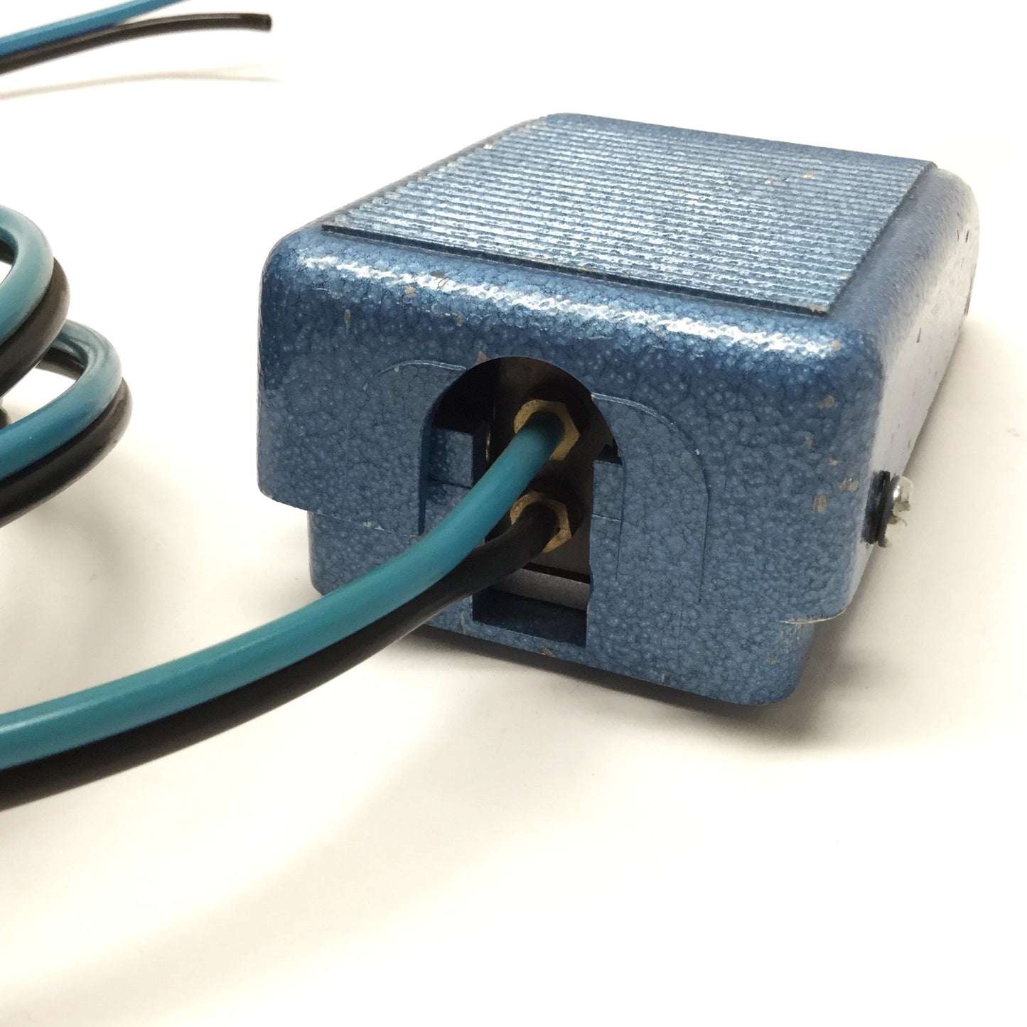 Used Kuhnke 74.006 Pneumatic Valve Foot Switch 3-Way, 0-175psi, M5 Ports, 2mm Orifice