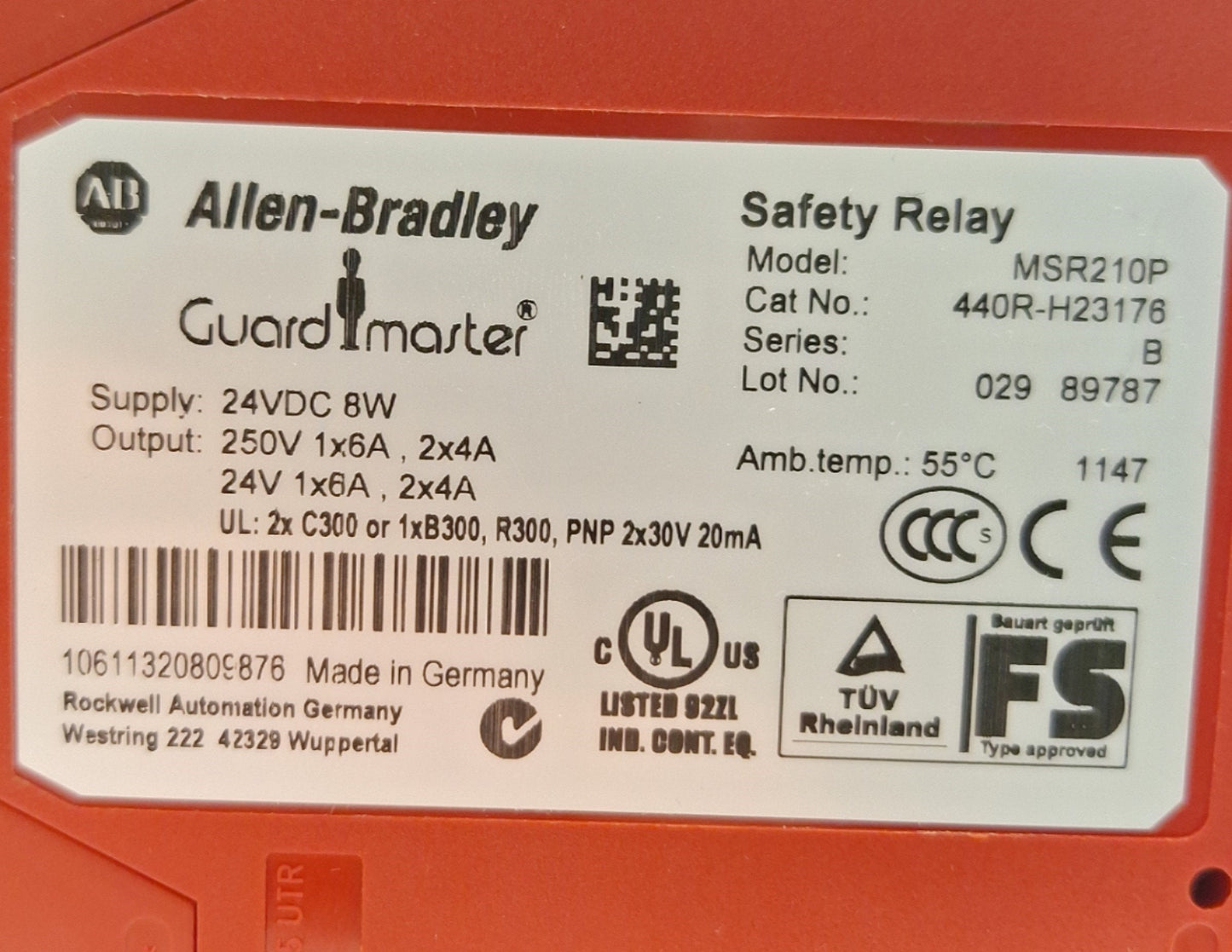 Used Allen Bradley 440R-H23176 Ser B Guardmaster Safety Relay *Damage, Terminators*