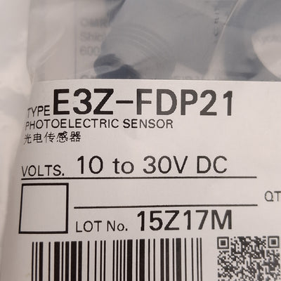 New Omron E3Z-FDP21 Photoelectric Sensor, PNP, 10-30VDC, M12 4-Pin, 100mm Range
