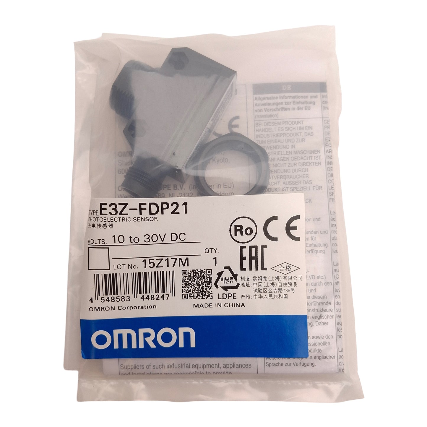 New Omron E3Z-FDP21 Photoelectric Sensor, PNP, 10-30VDC, M12 4-Pin, 100mm Range