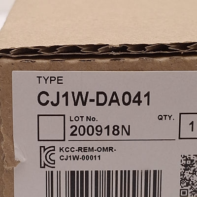 New Omron CJ1W-DA041 PLC Analog Output Module, 4-Points, 24VDC Supply, DIN Rail