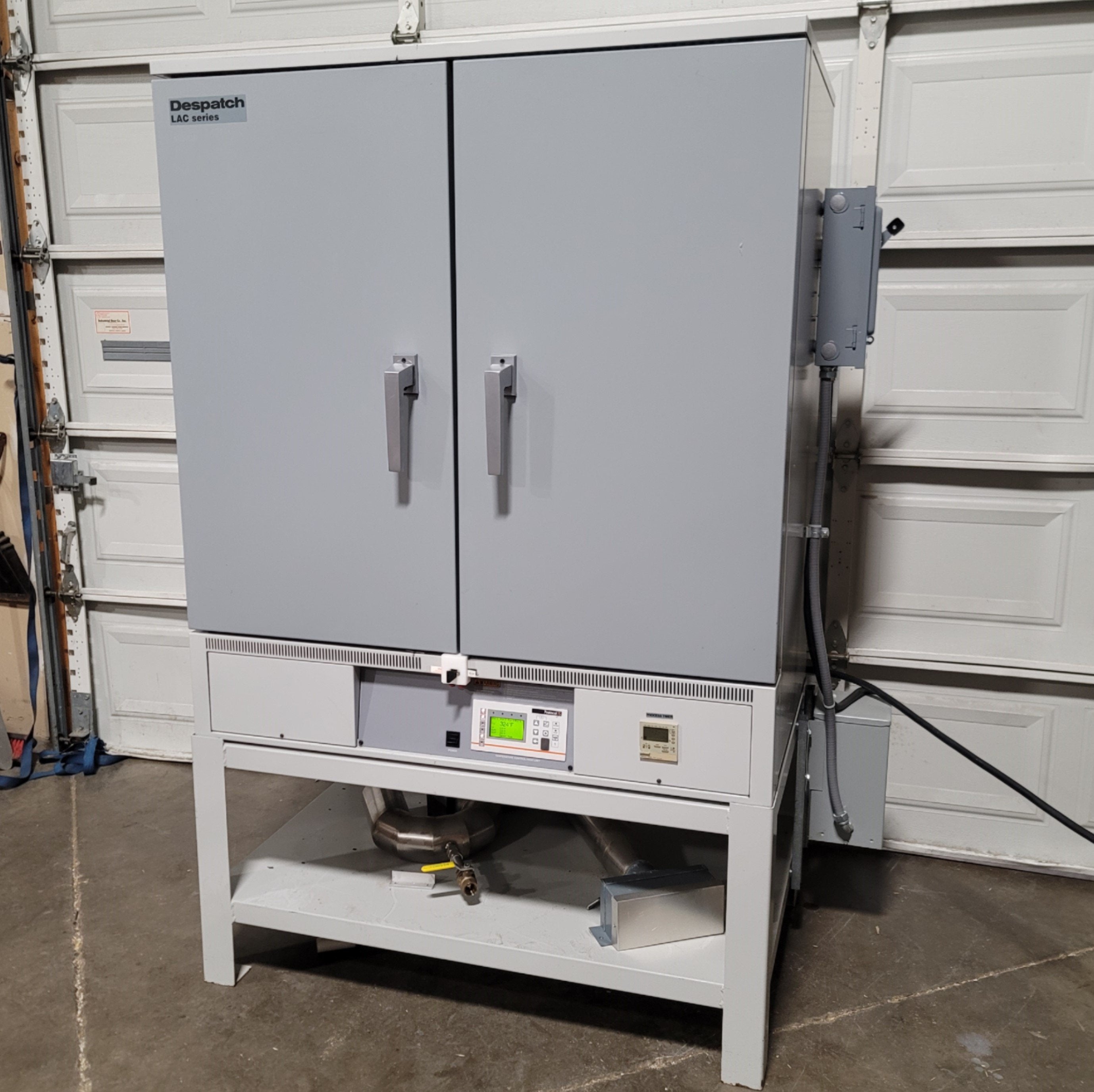 Despatch LAC2-18-4 High Performance Oven With Stand 40°C To 260°C 240V ...