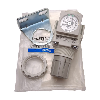 New SMC AR20-N02BE-Z-B Pneumatic Regulator, 7-125PSI Set, 145PSI Supply, 1/4in NPT